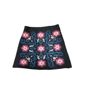 Francesca’s Miami Mini Skirt Lined Black Floral Embroidered Women's Small